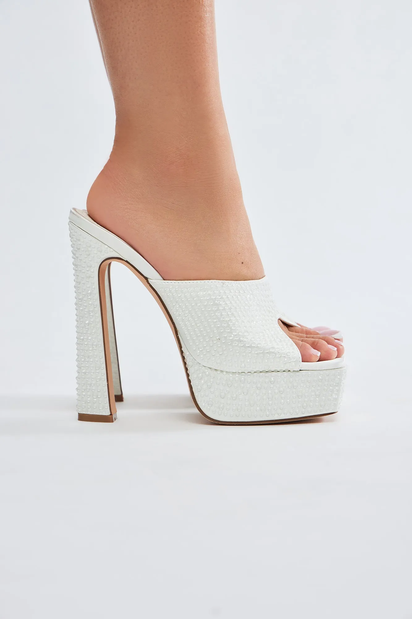 All Eyes On Me Platform Mules - White