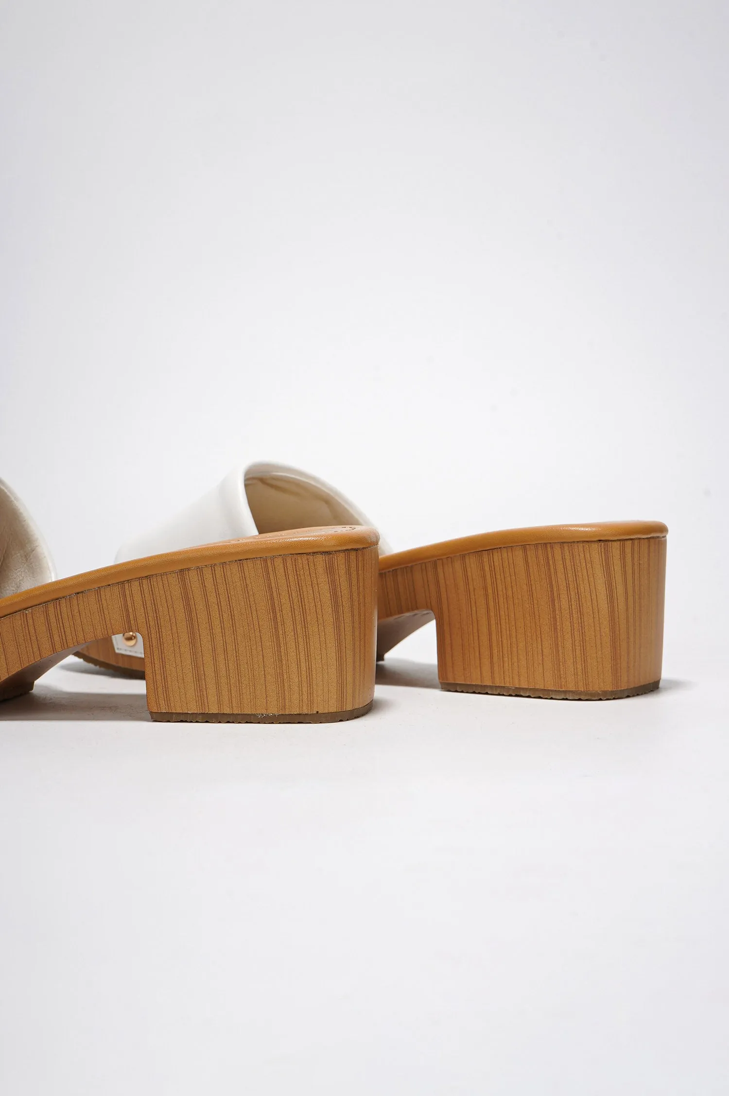 RODA - WHITE