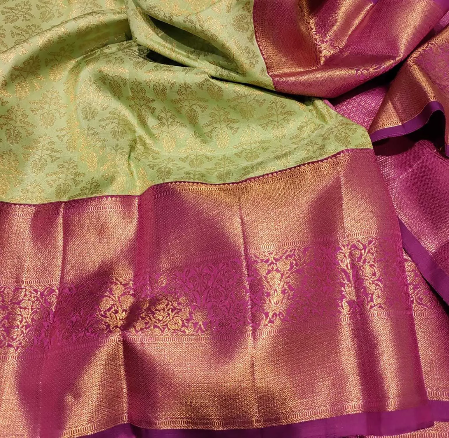 Shop the Finest Green Kanjeevaram Handloom Pure Silk Saree Online