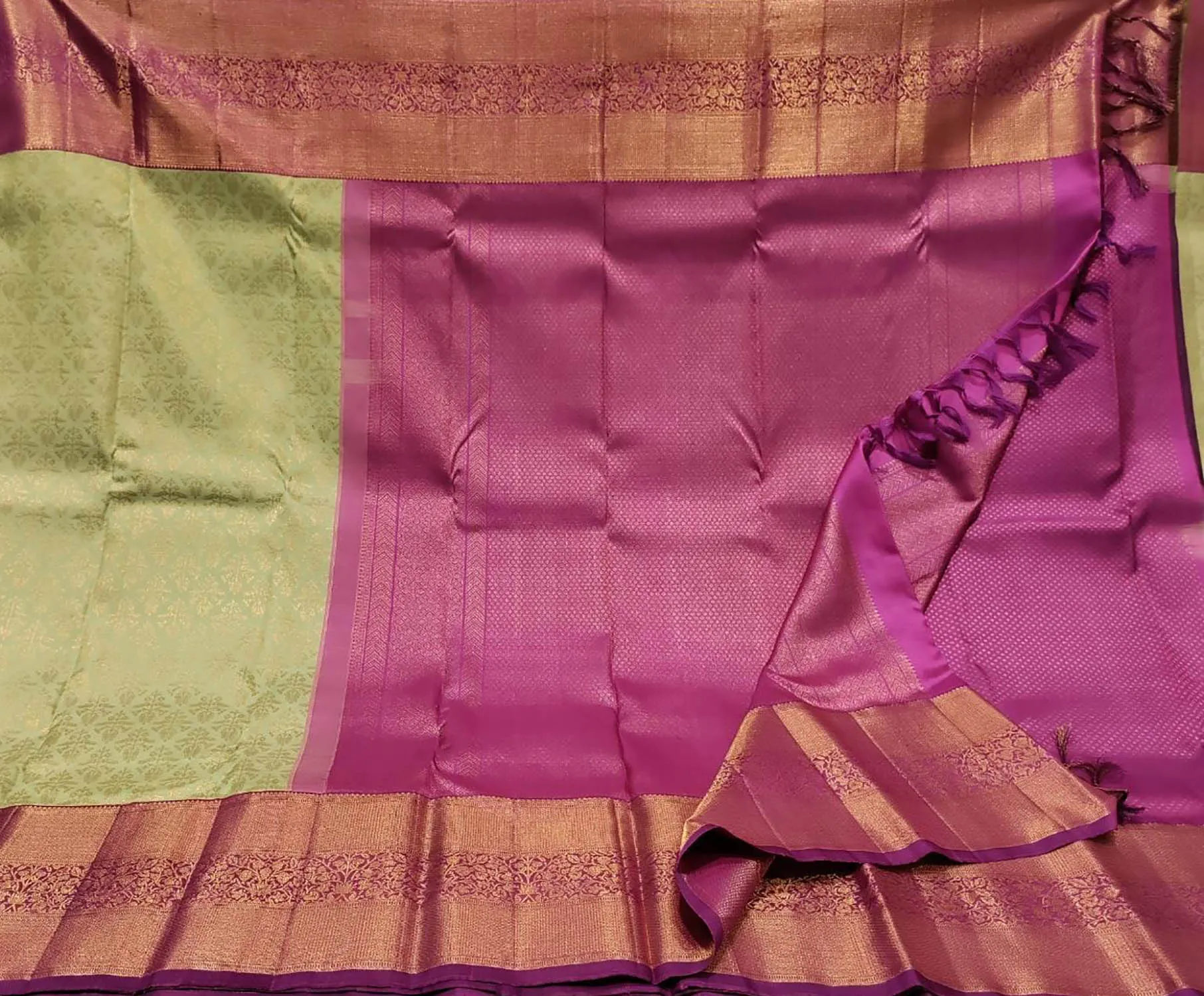 Shop the Finest Green Kanjeevaram Handloom Pure Silk Saree Online